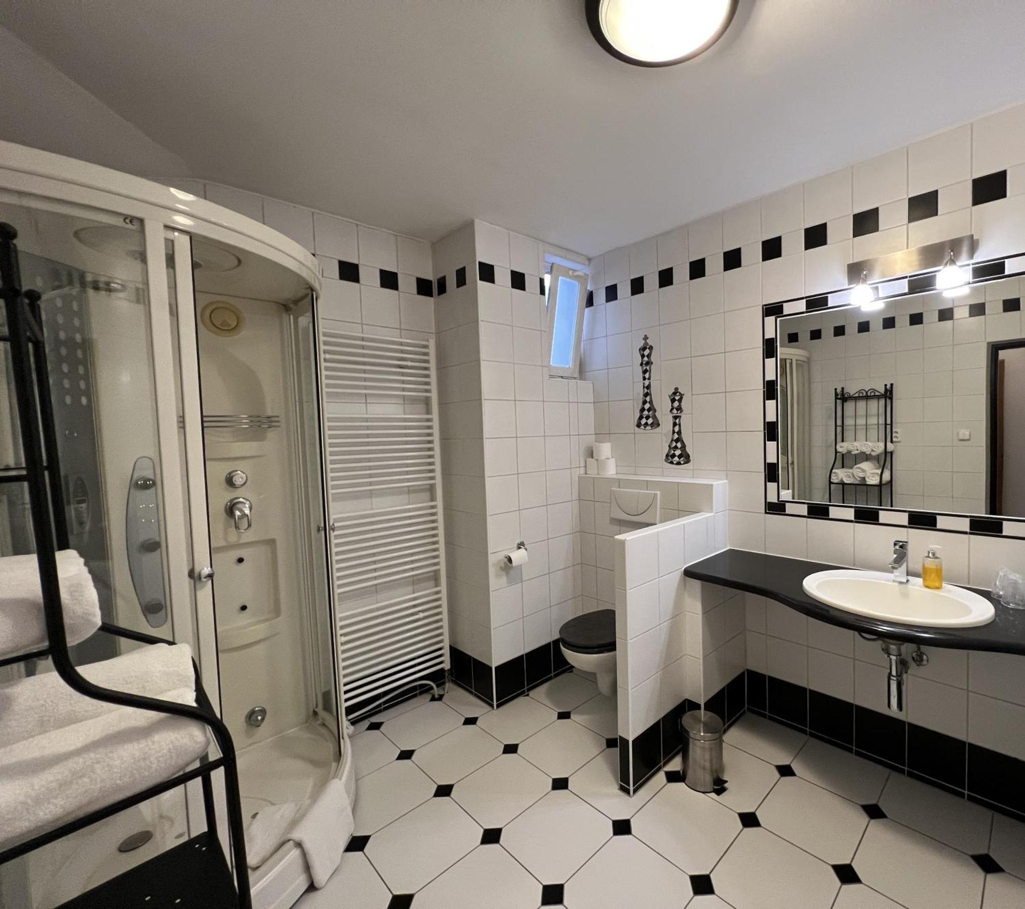Dependance Patriot Trnava Hotel Exterior photo